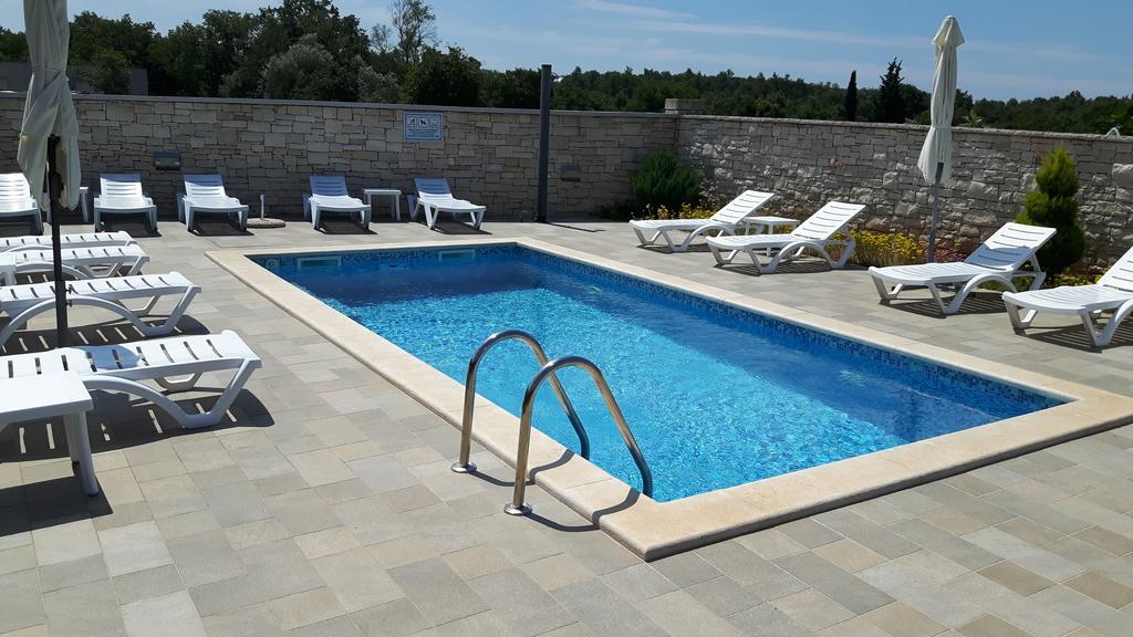 Apartments & Rooms Villa Adamovic Umag Exterior foto